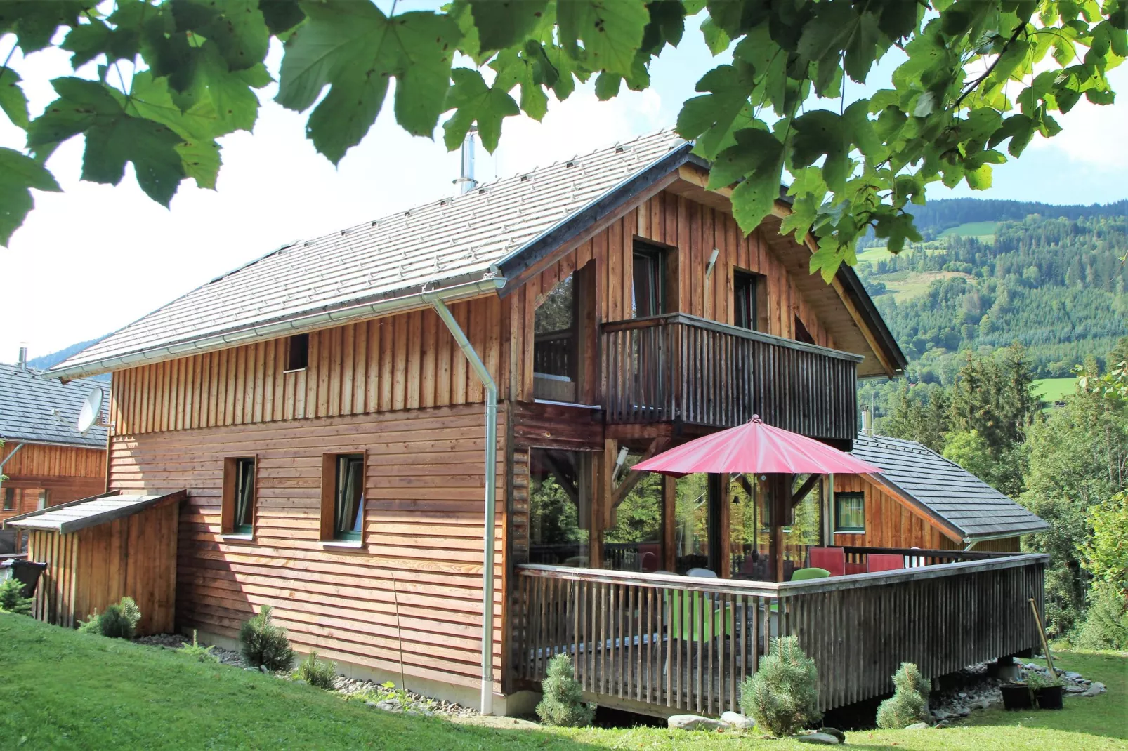 Chalet Murlaub-Buitenkant zomer