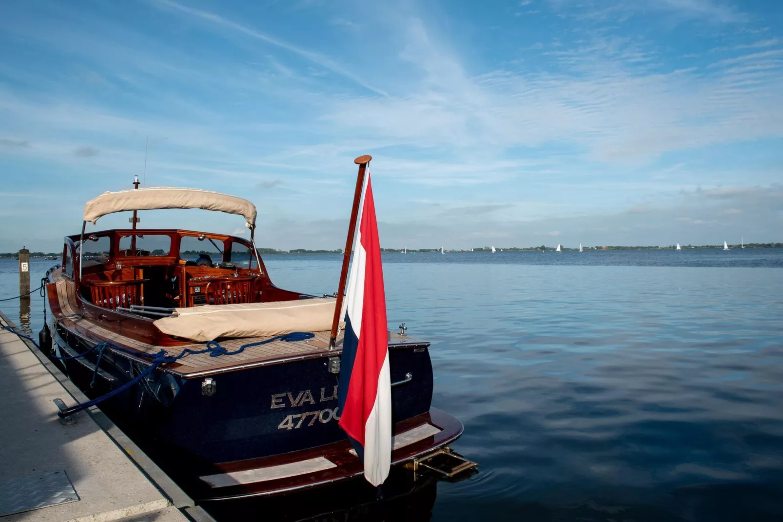 Houseboat Elysium met dakterras-Sfeer
