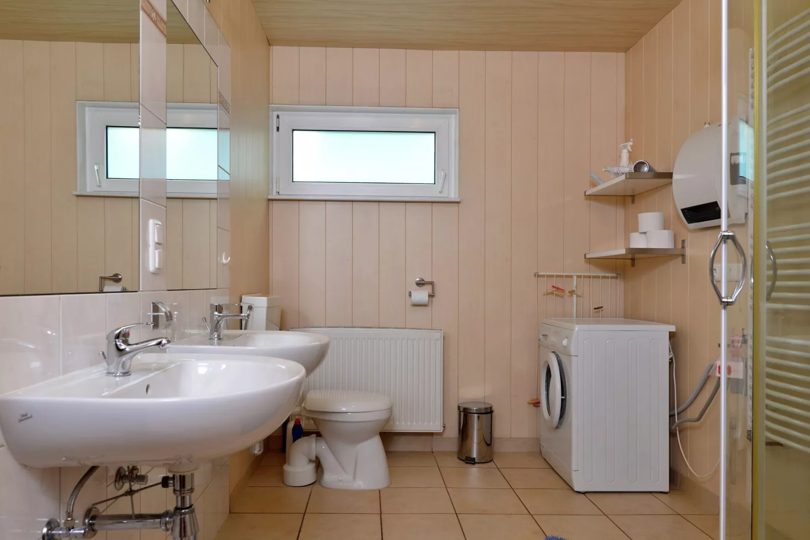 Ferienwohnung I Diemelsee-Badkamer