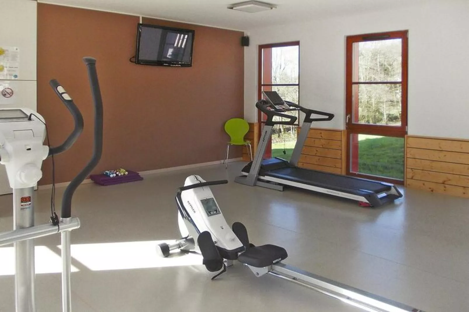 Holiday resort Les Fontaines des Vosges Saales // Gîte 3 pcs 5 pers et 1 bébé-Sportzaal