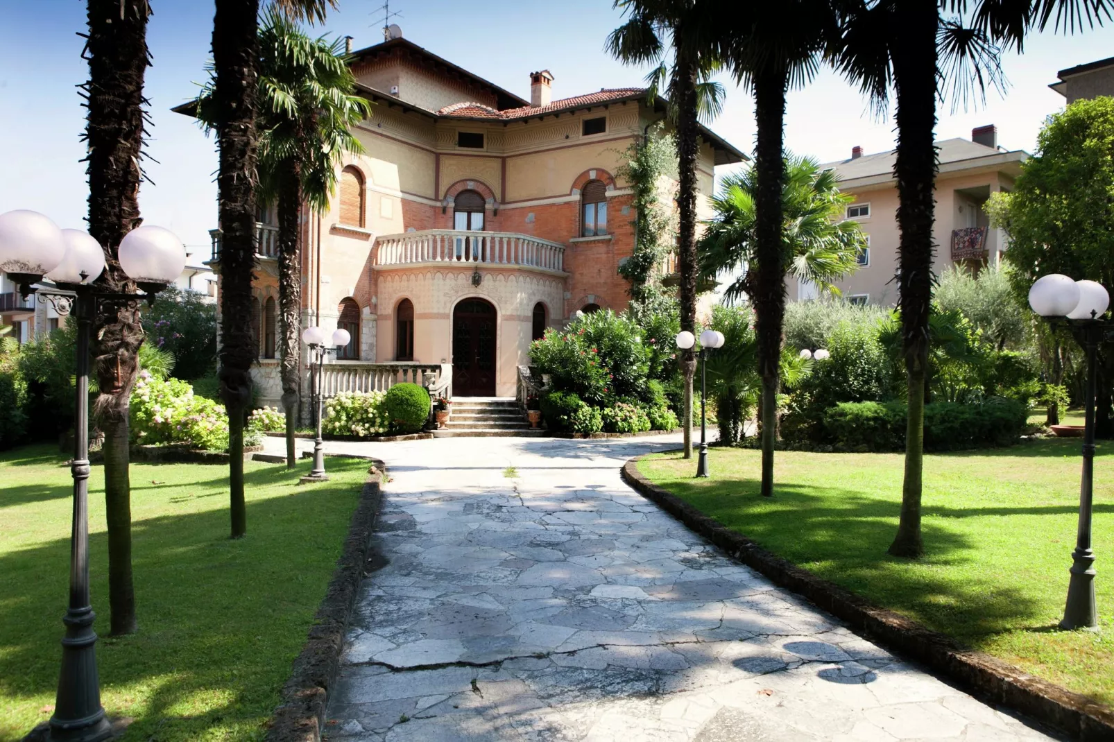 Villa Melina-Buitenkant zomer
