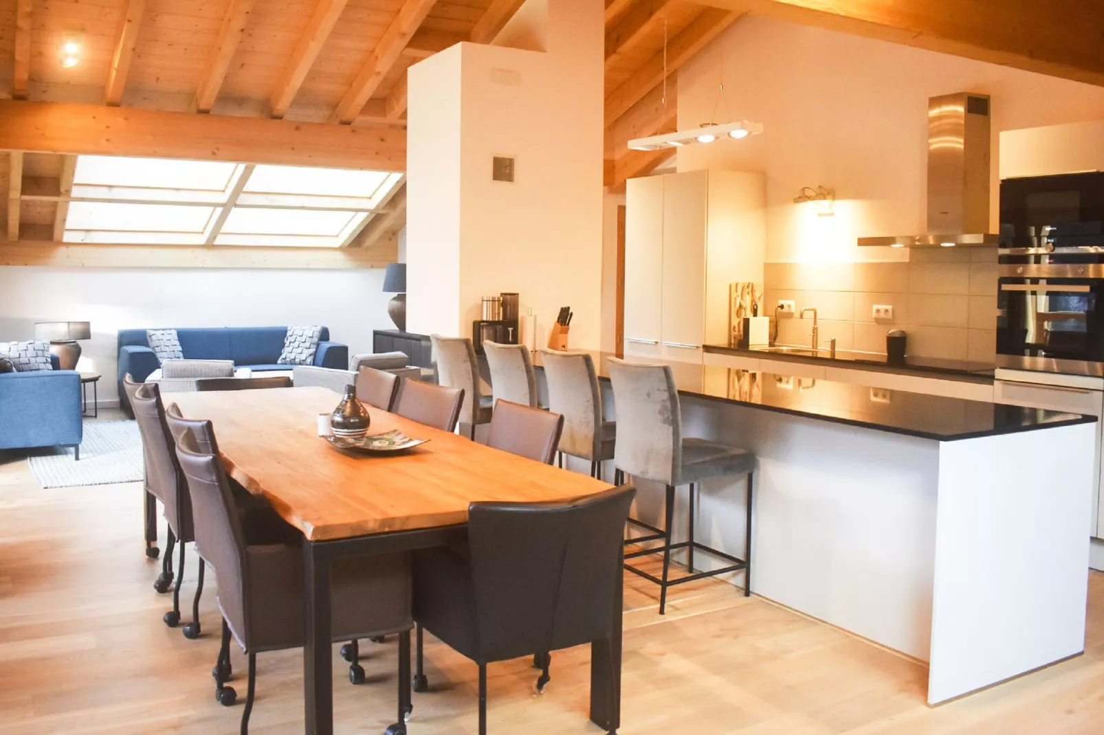 Penthouse 8p.