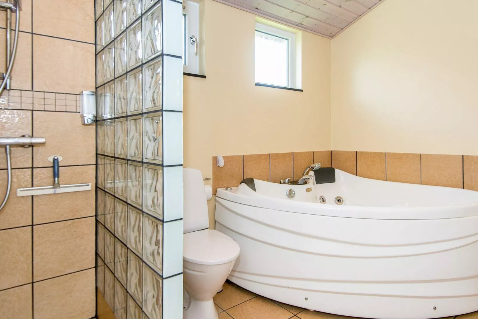 6 persoons vakantie huis in Hovborg-By Traum