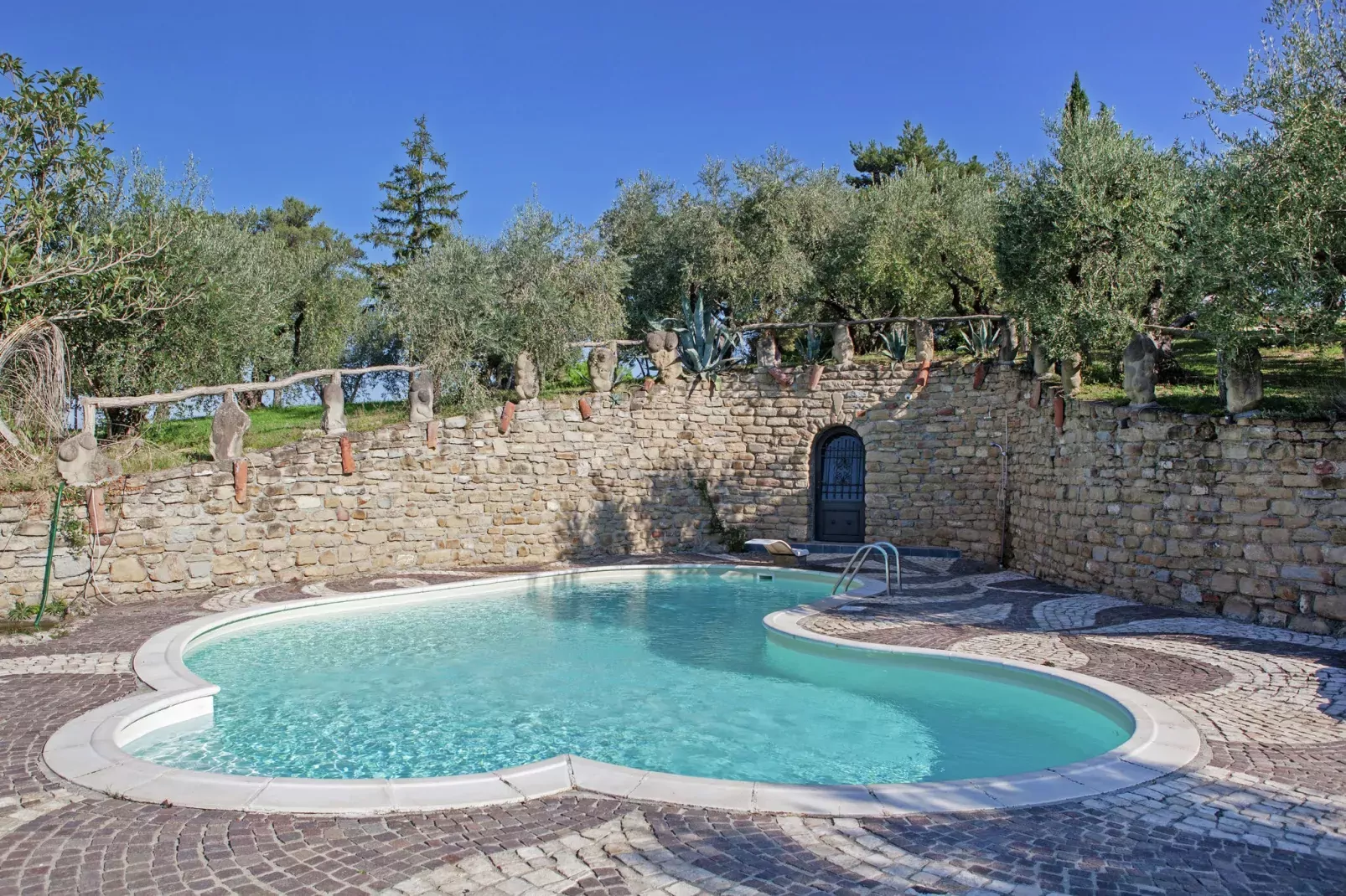 Appartamento Le Colline-Zwembad