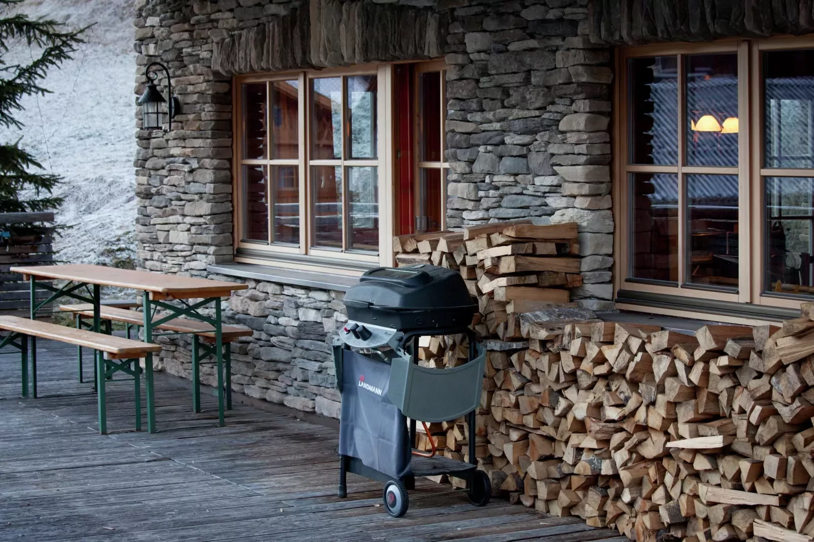 Luxus-Chalet Alpinum-Terrasbalkon
