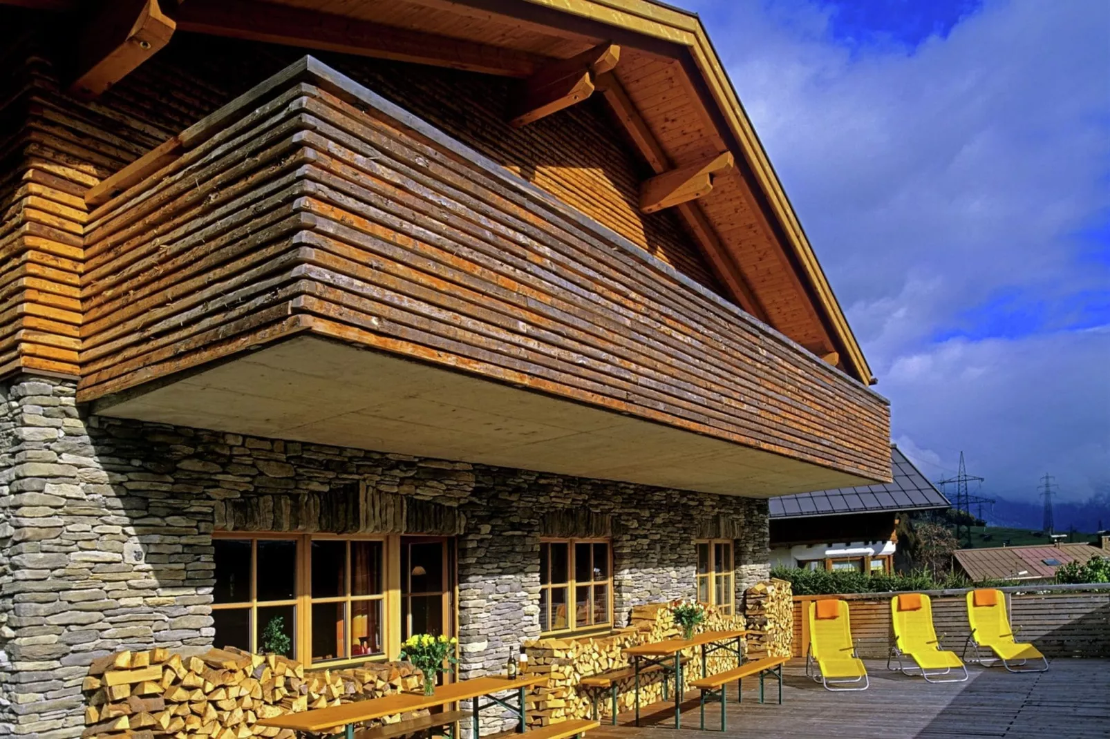 Luxus-Chalet Alpinum-Buitenkant zomer