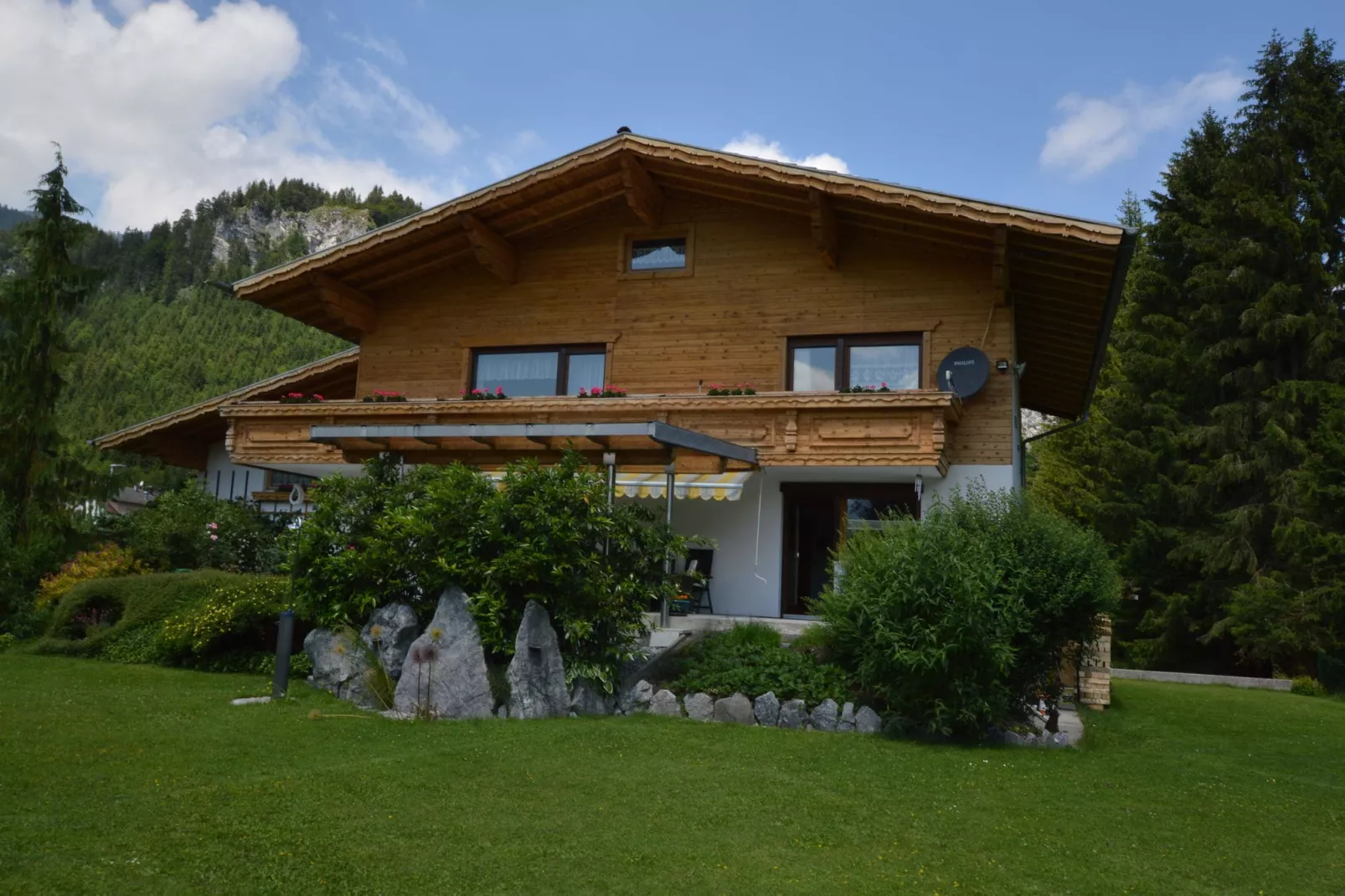 Haus Schweiger-Buitenkant zomer