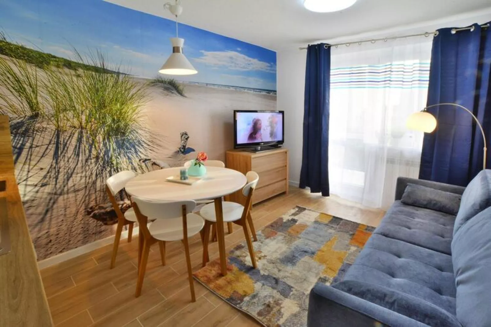 Apartament 4-osobowy Kołobrzeg-Woonkamer