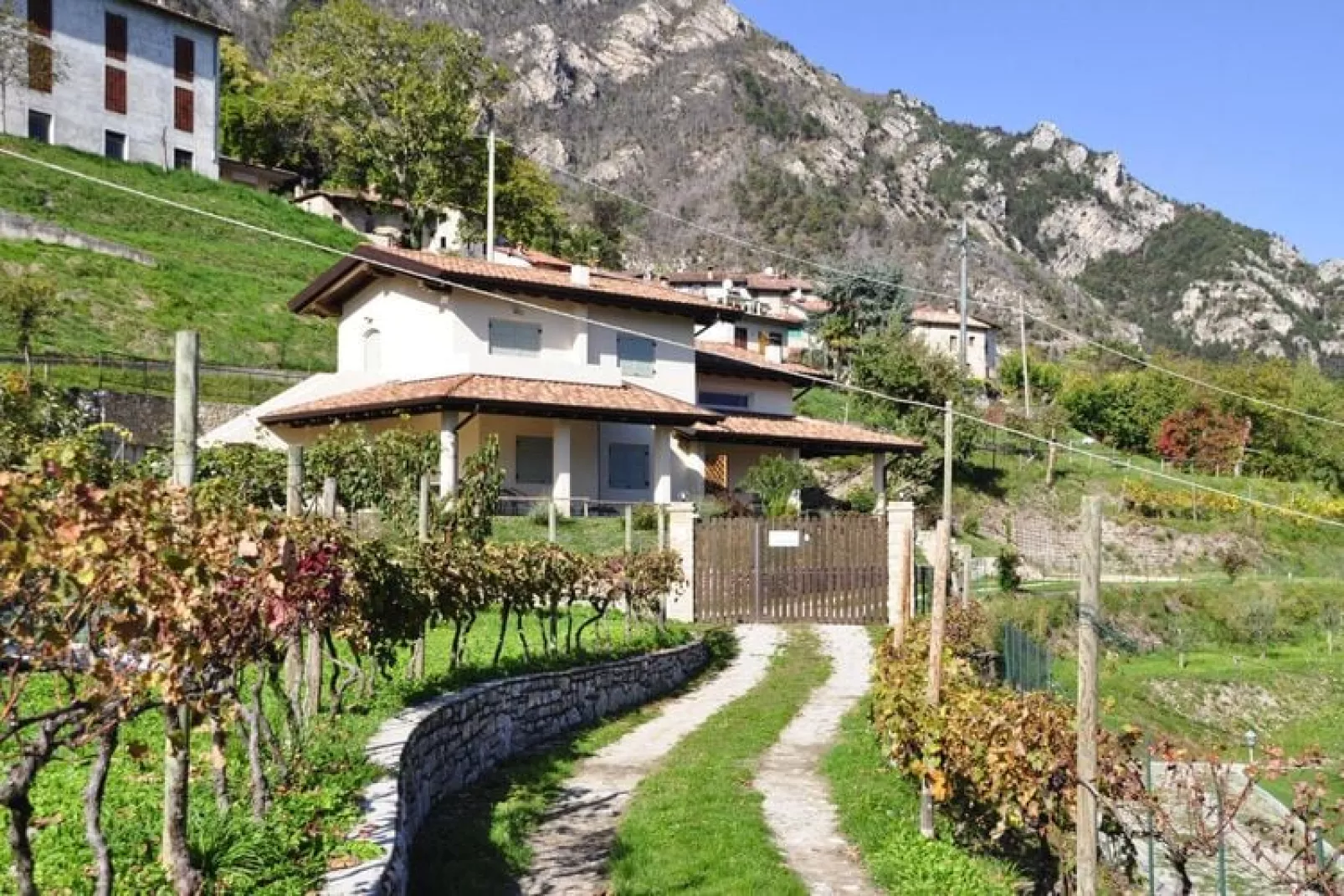 Appartementen, Tremosine