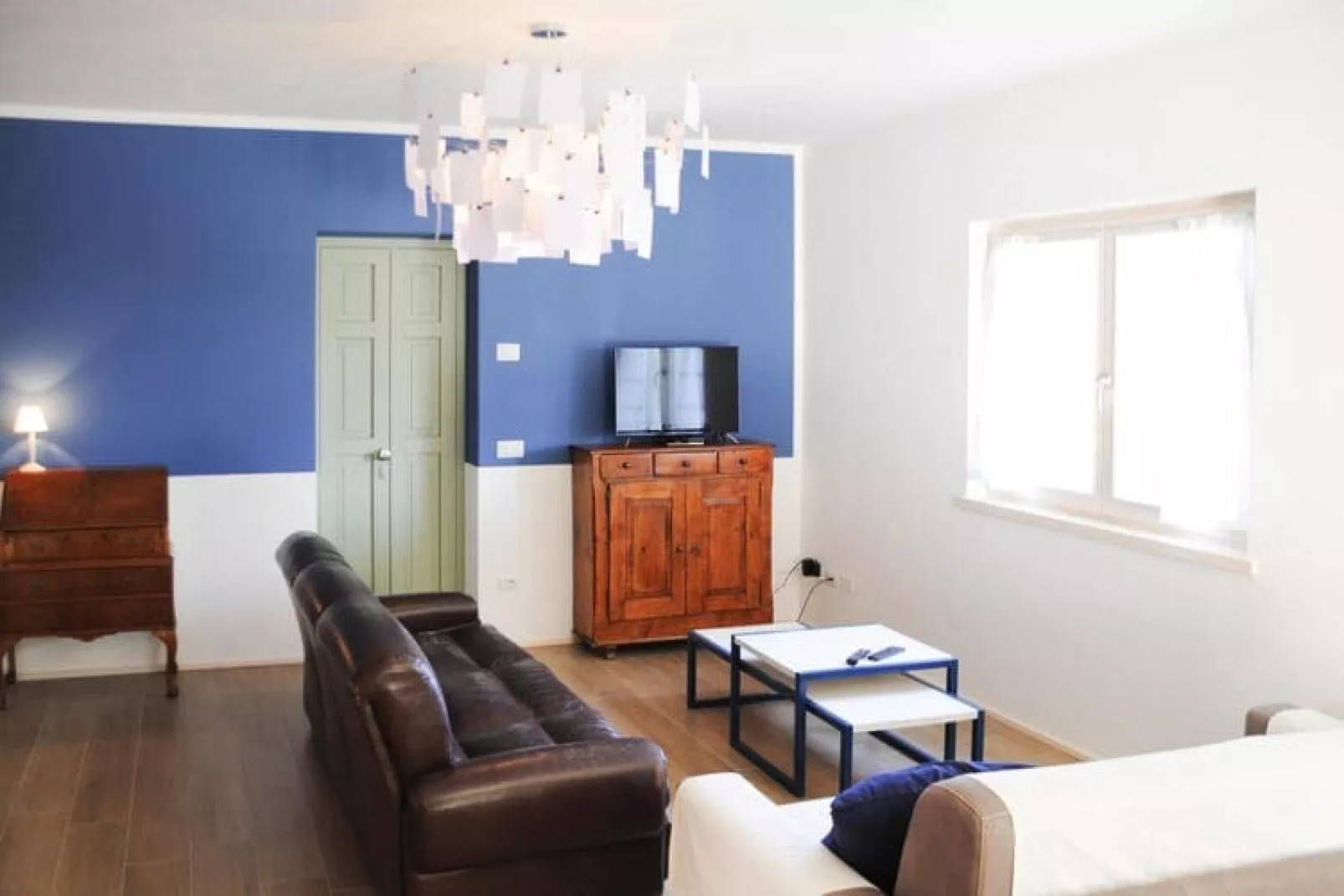 Appartementen, Tremosine-Woonkamer