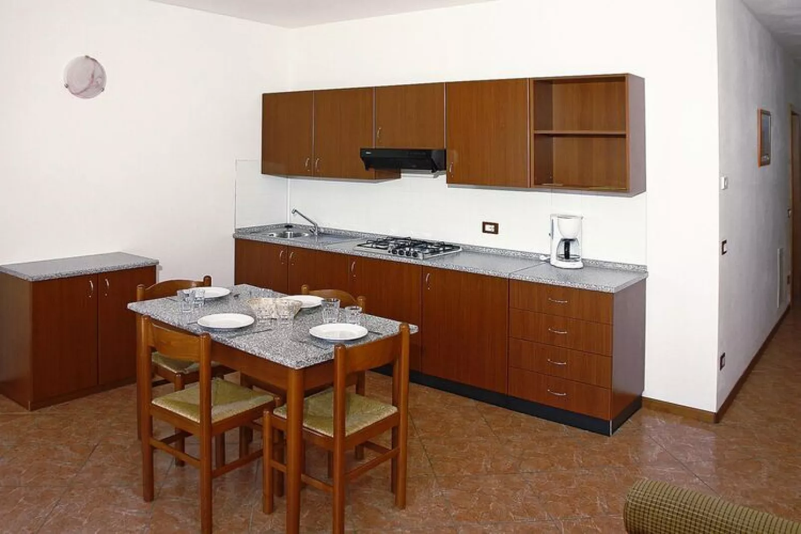 Residence La Rotonda, Tignale-trilo B6-Keuken