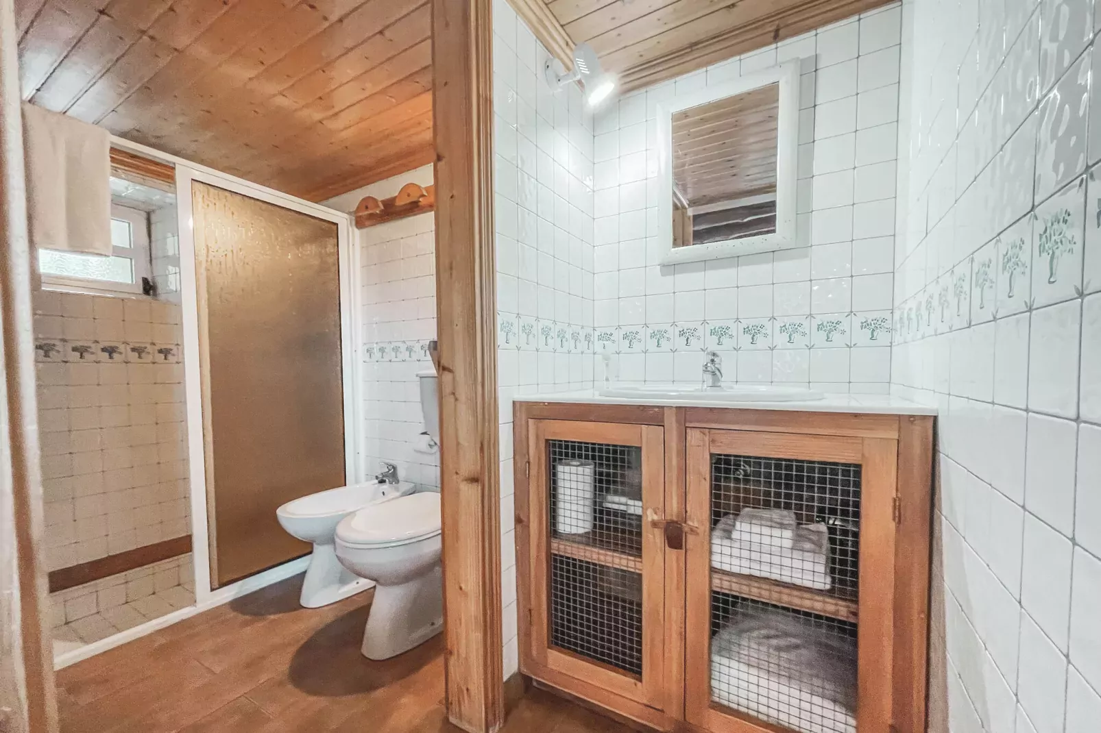 Ferienhäuser Adegas do Pico in Prainha / Adega T1 35-40m2-Badkamer