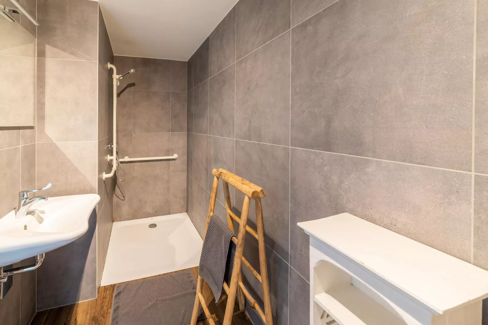 Chalet Bleu-Badkamer