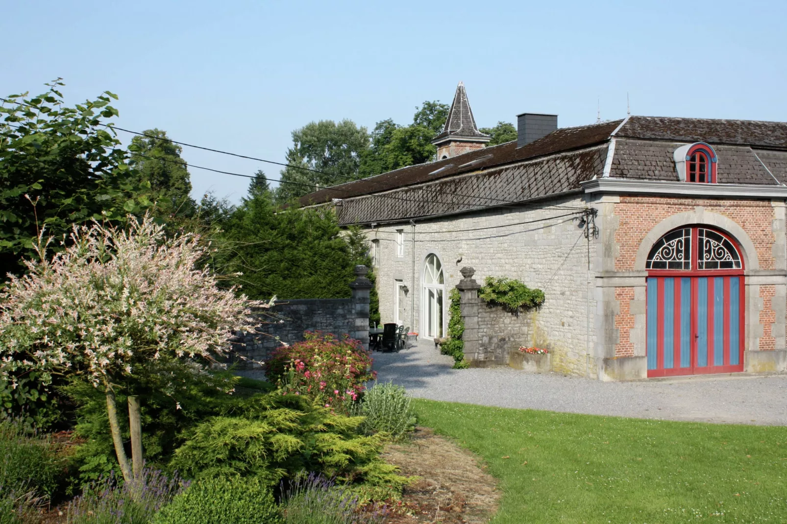 Le Clos du Château-Buitenkant zomer