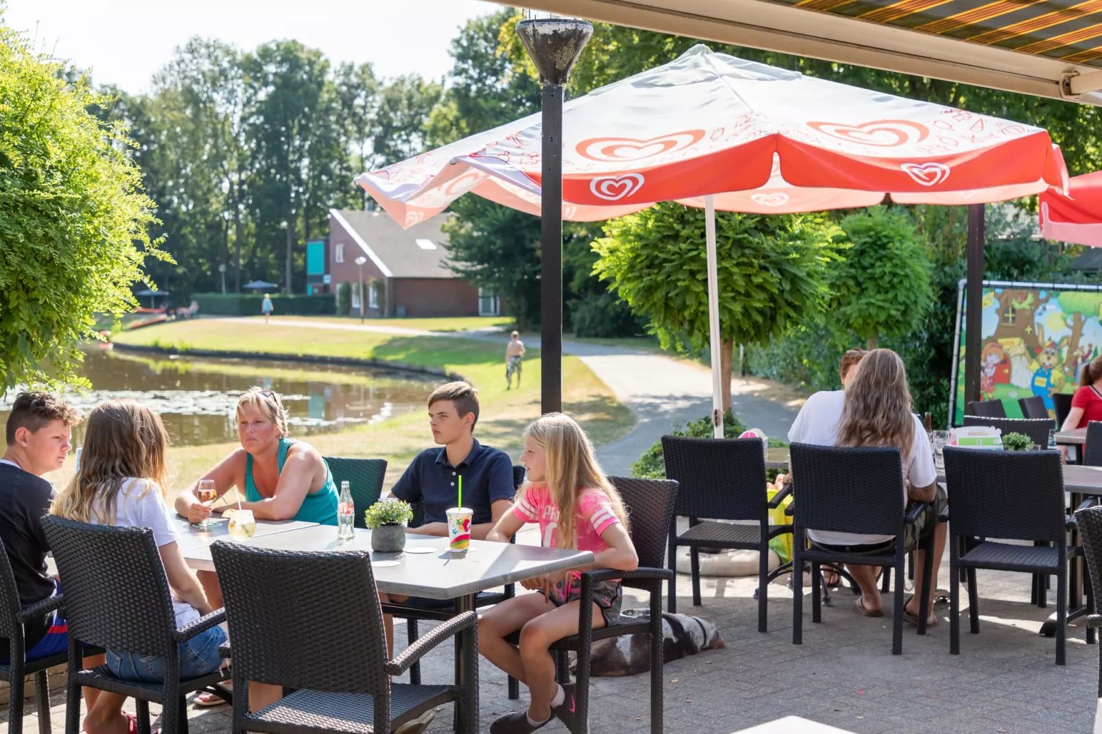 Hunzepark 15-Parkfaciliteiten