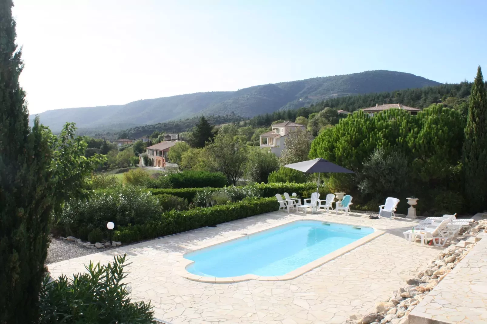 Villa à Camplong-Zwembad