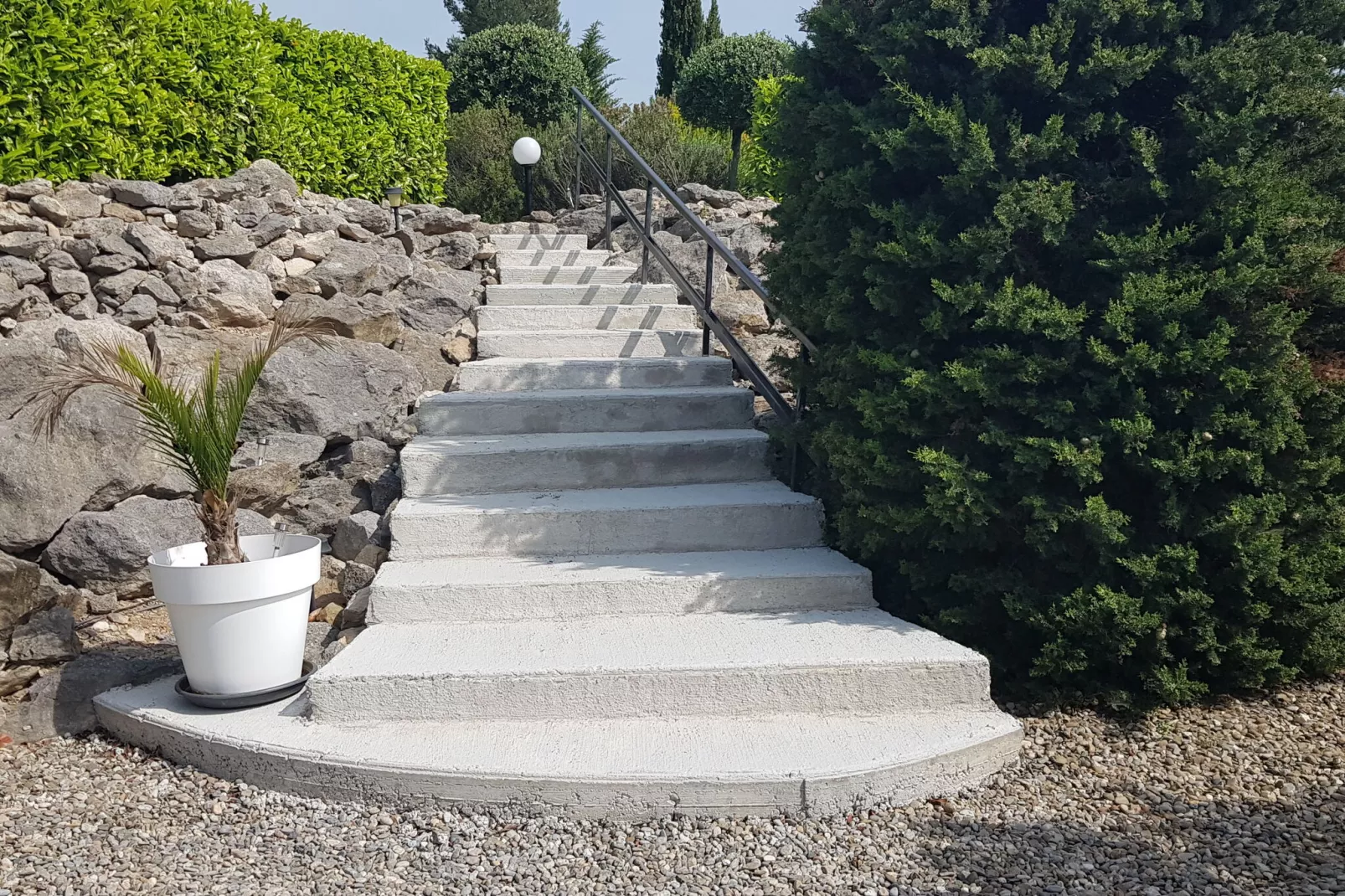 Villa à Camplong-Buitenkant zomer