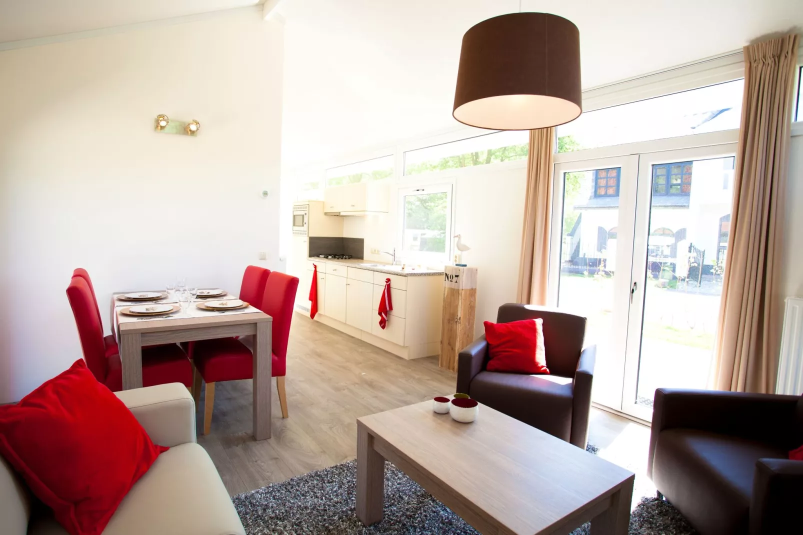 Resort Schoneveld 1-Eetkamer