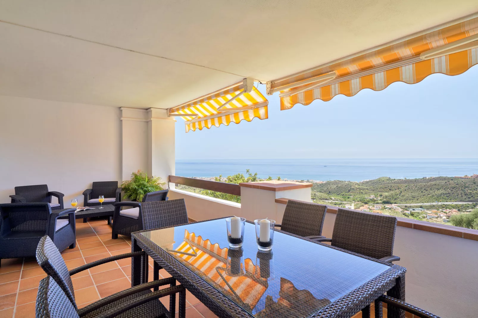 La zenaida I-Terrasbalkon