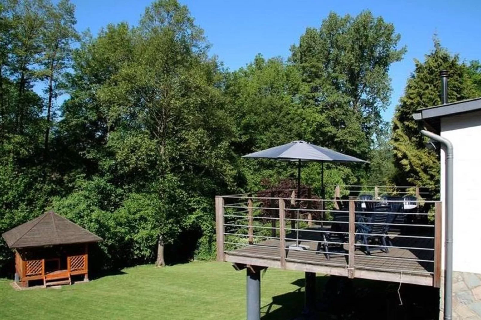 Le Petit Ruisseau - Terrasbalkon