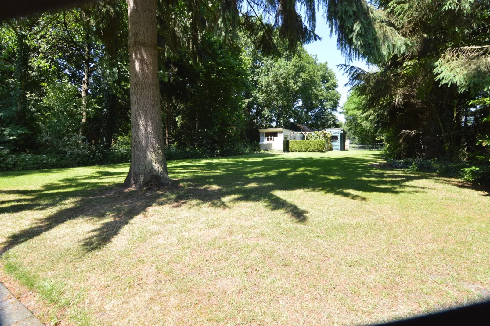 Little White Cottage-Tuinen zomer
