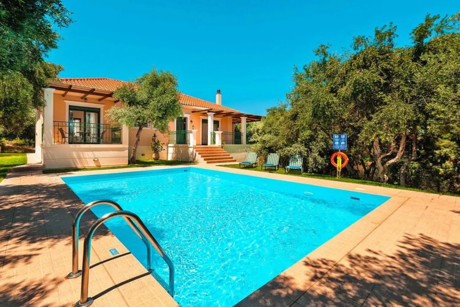 poolofhouse