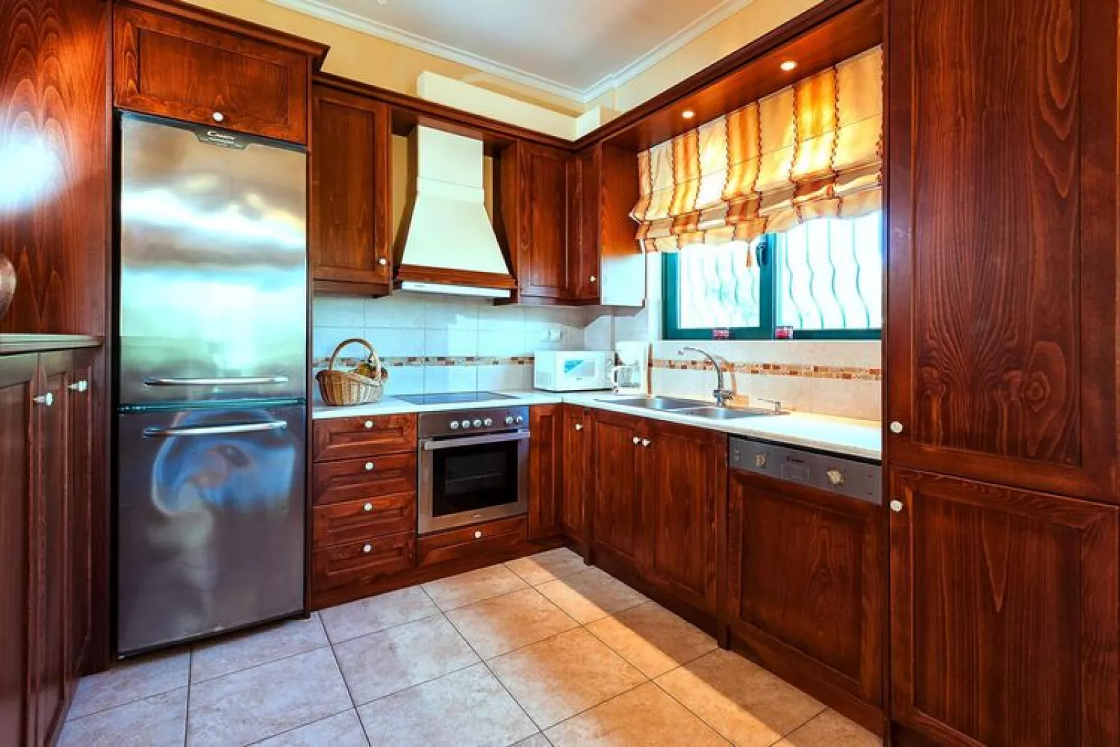 Villa Valia Galatas-Keuken
