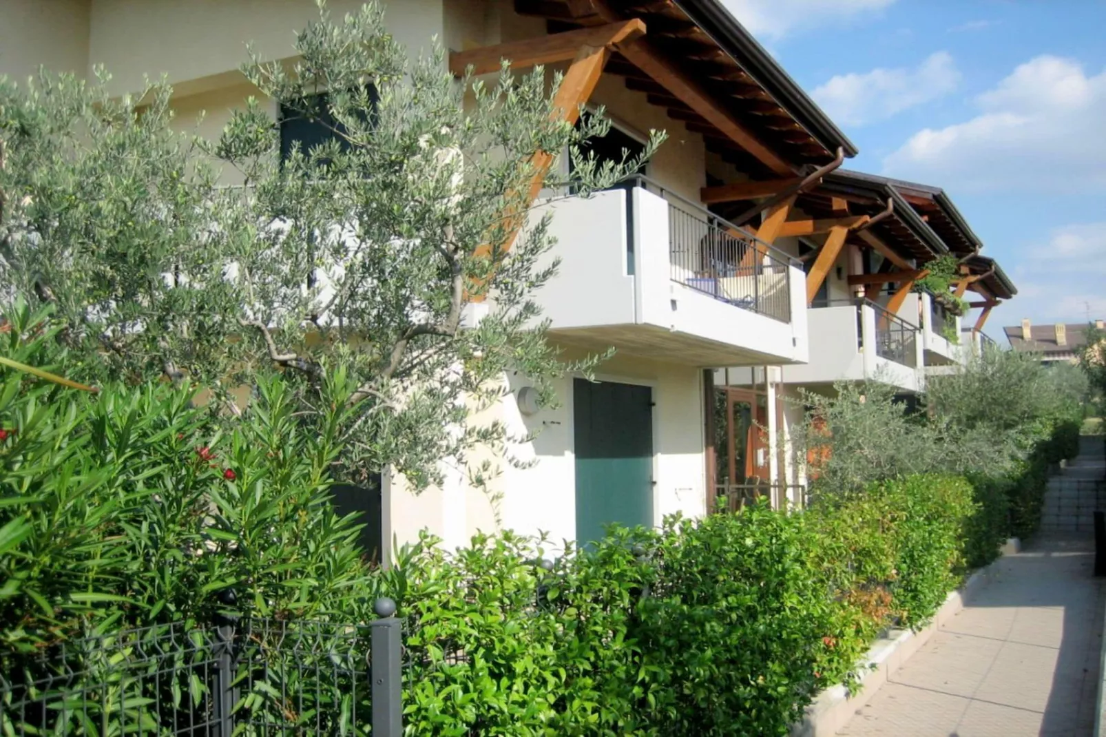 Madonnina A Cinque-Buitenkant zomer