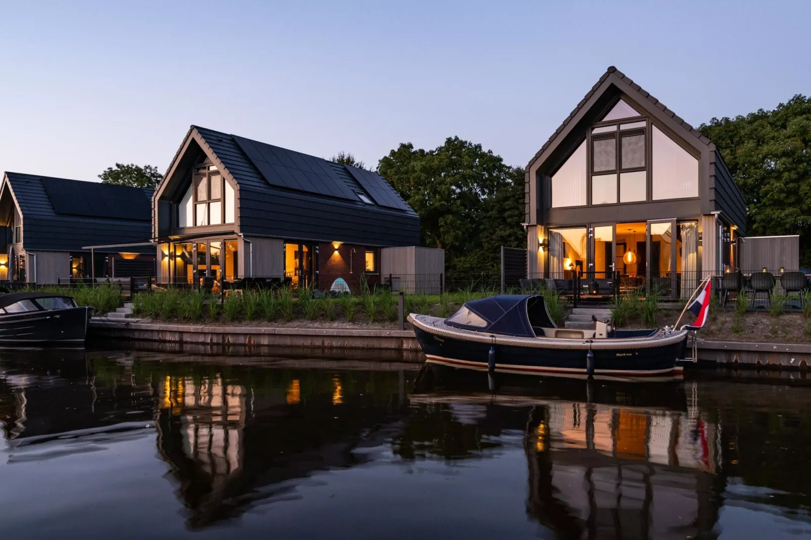 Watervilla Santjin-Buitenkant zomer