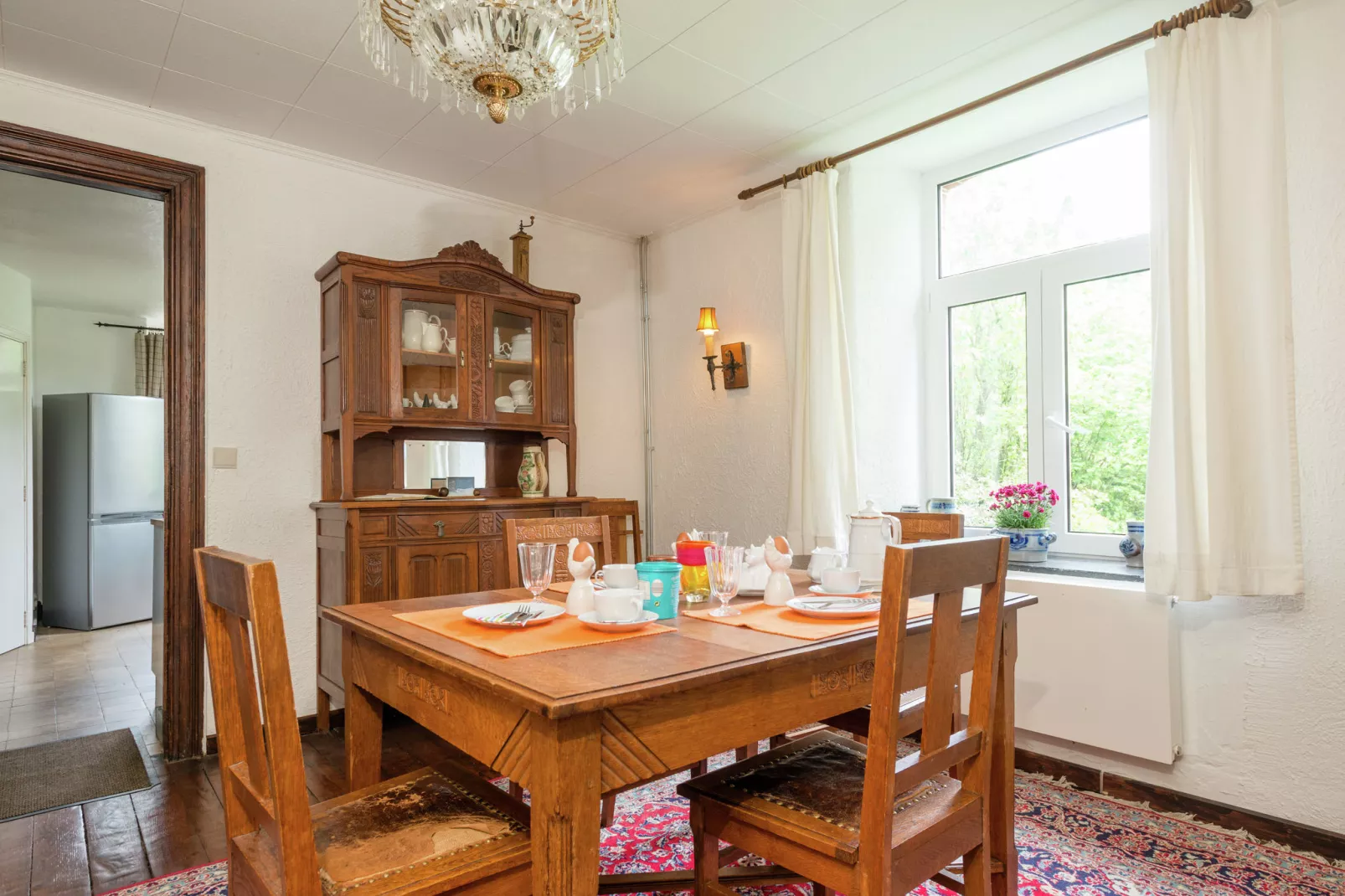 Ferme Bellevue-Eetkamer