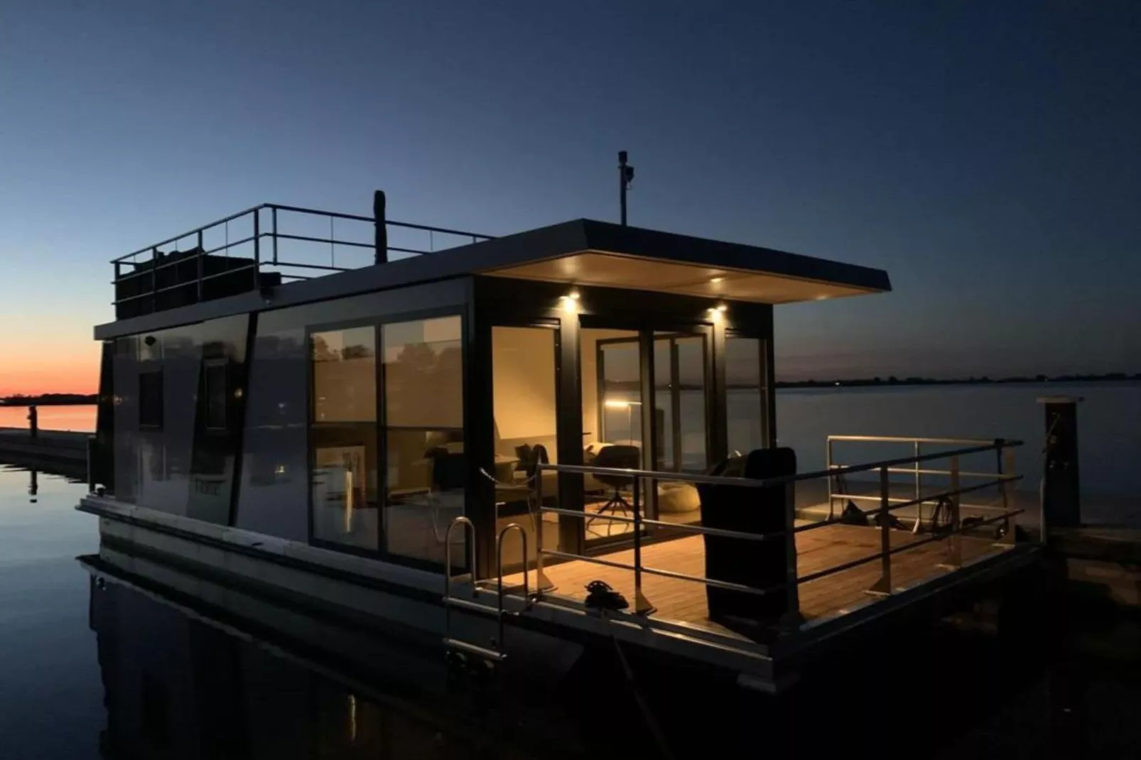 Houseboat Earrebarre - Paviljoenwei 1 - Offingawier