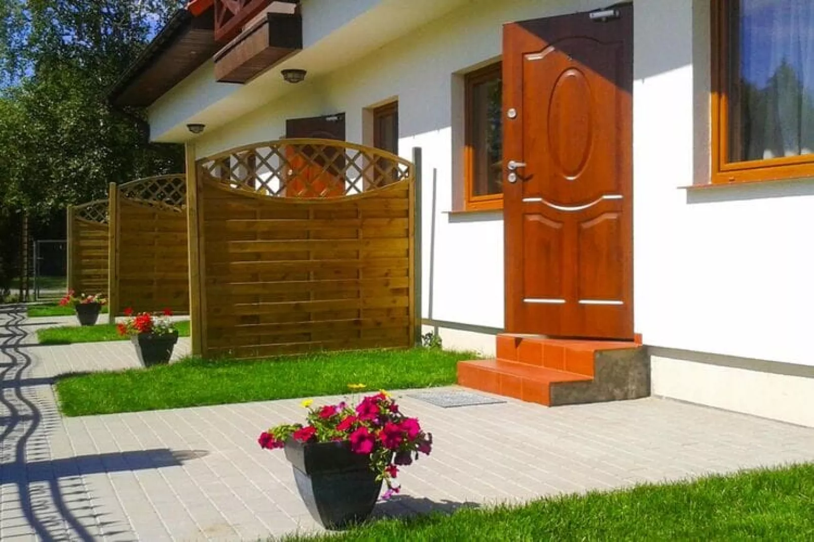 Szeregowe piętrowe domy wakacyjne Bobolin-Buitenkant zomer
