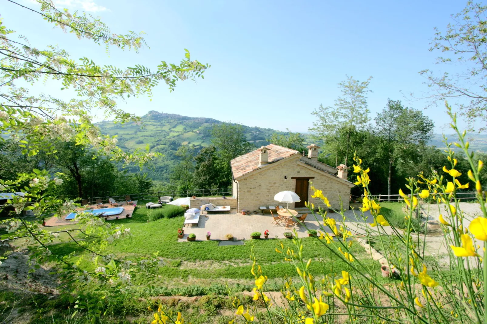 Villa Barchetta-Uitzicht zomer