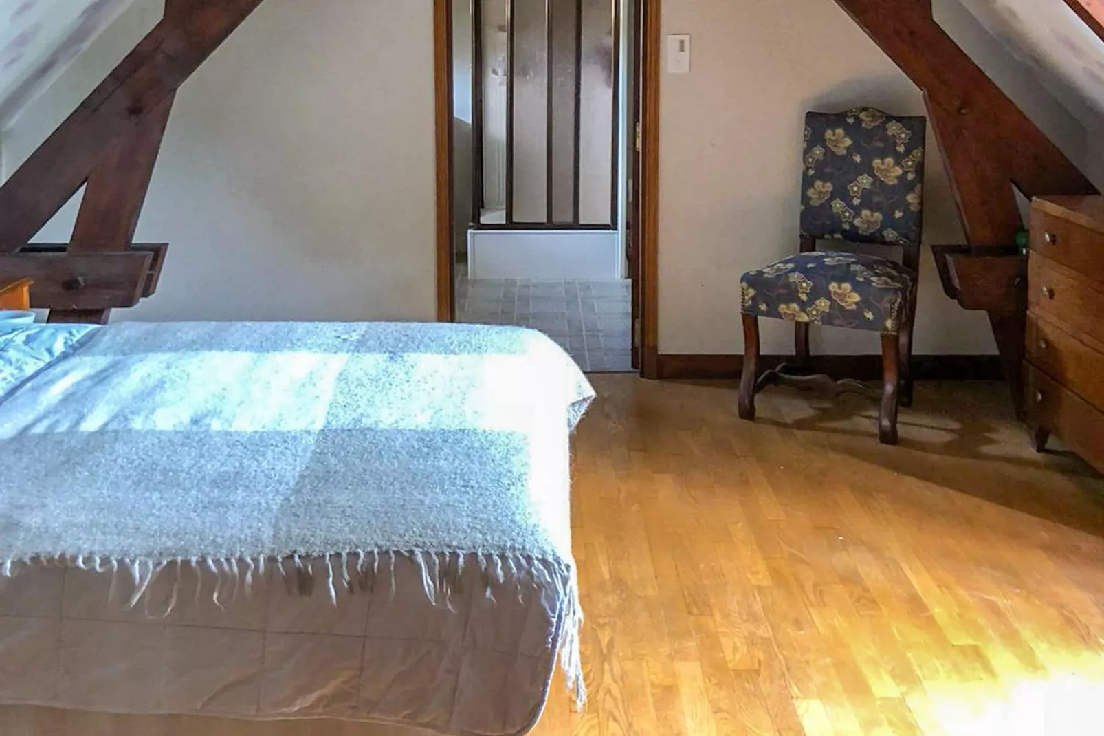 Les Niauleres - Slaapkamer