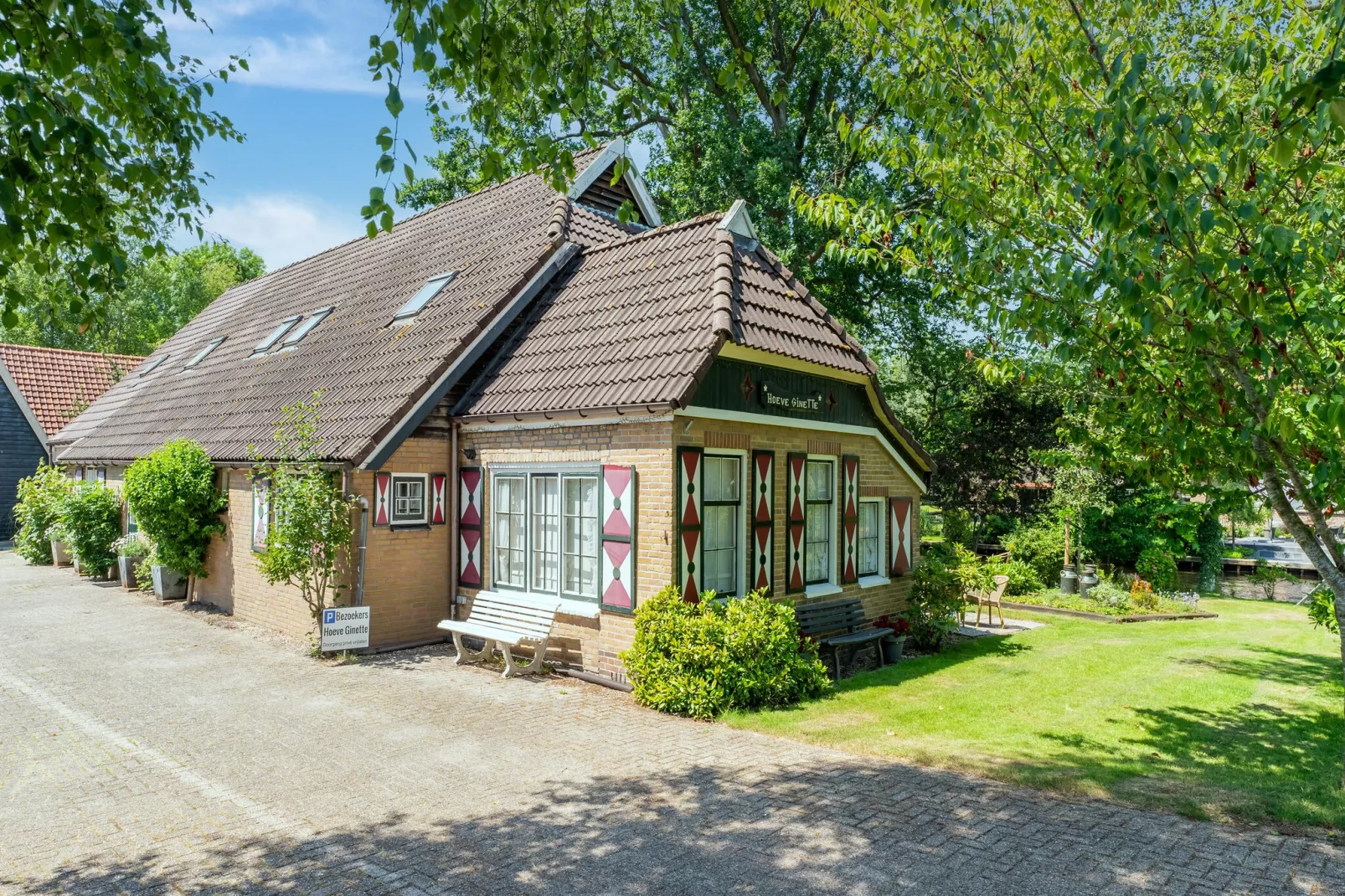 Hoeve Ginette - benedenverdieping-Buitenkant zomer