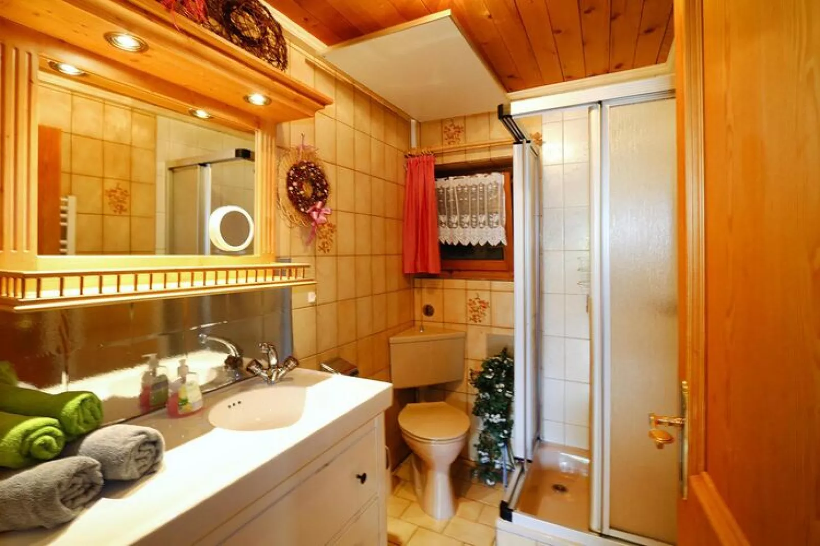 Thaler Hütte - Platzhirsch-Badkamer