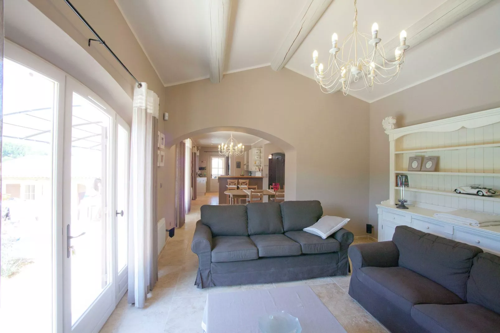 La Colline de Rêve plus 4 gîtes-Woonkamer