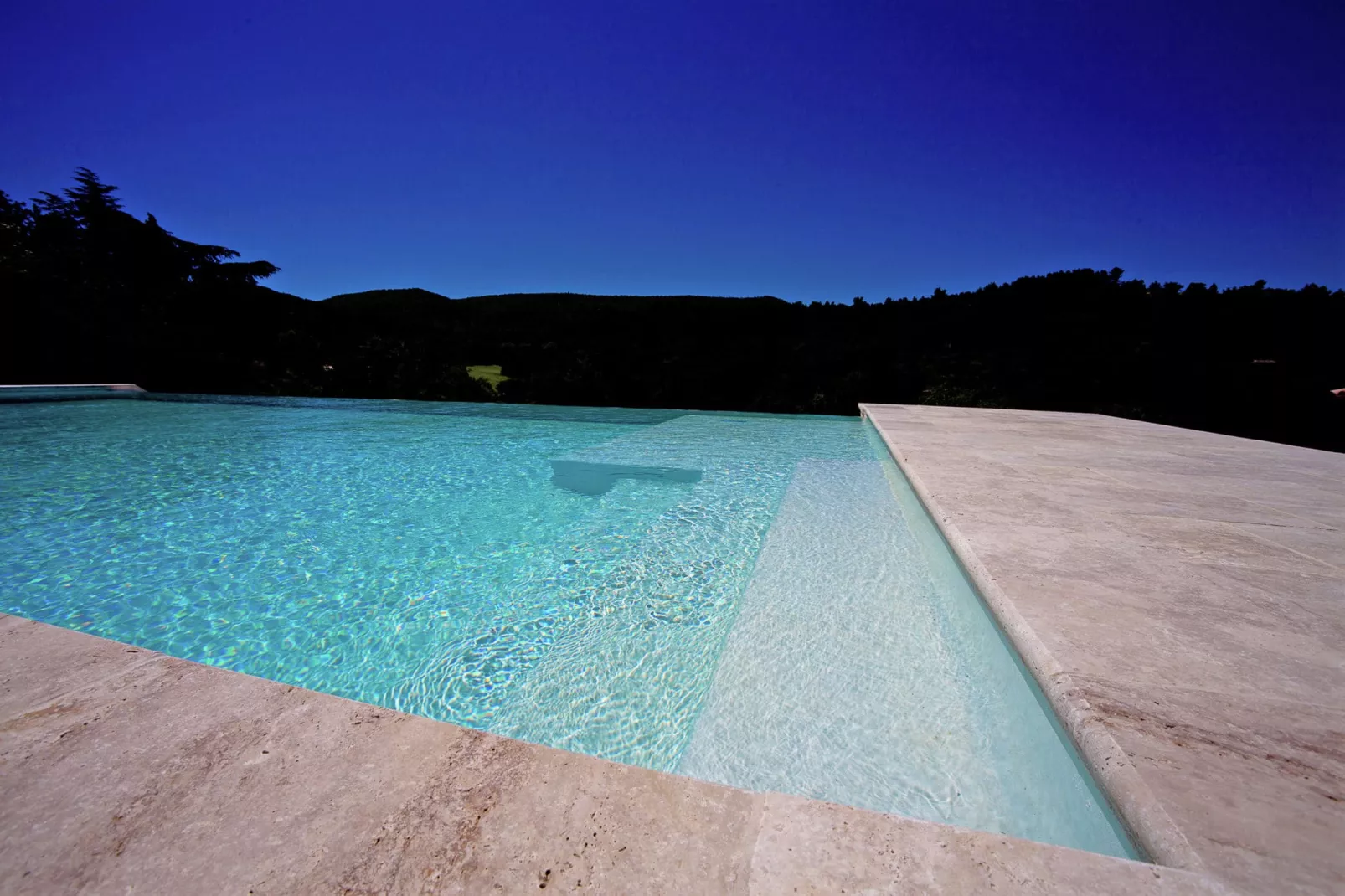 La Colline de Reves plus 3 gites-Zwembad