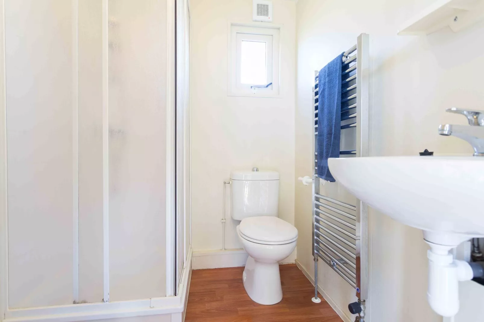 Chalet Basic 4 personen-Badkamer