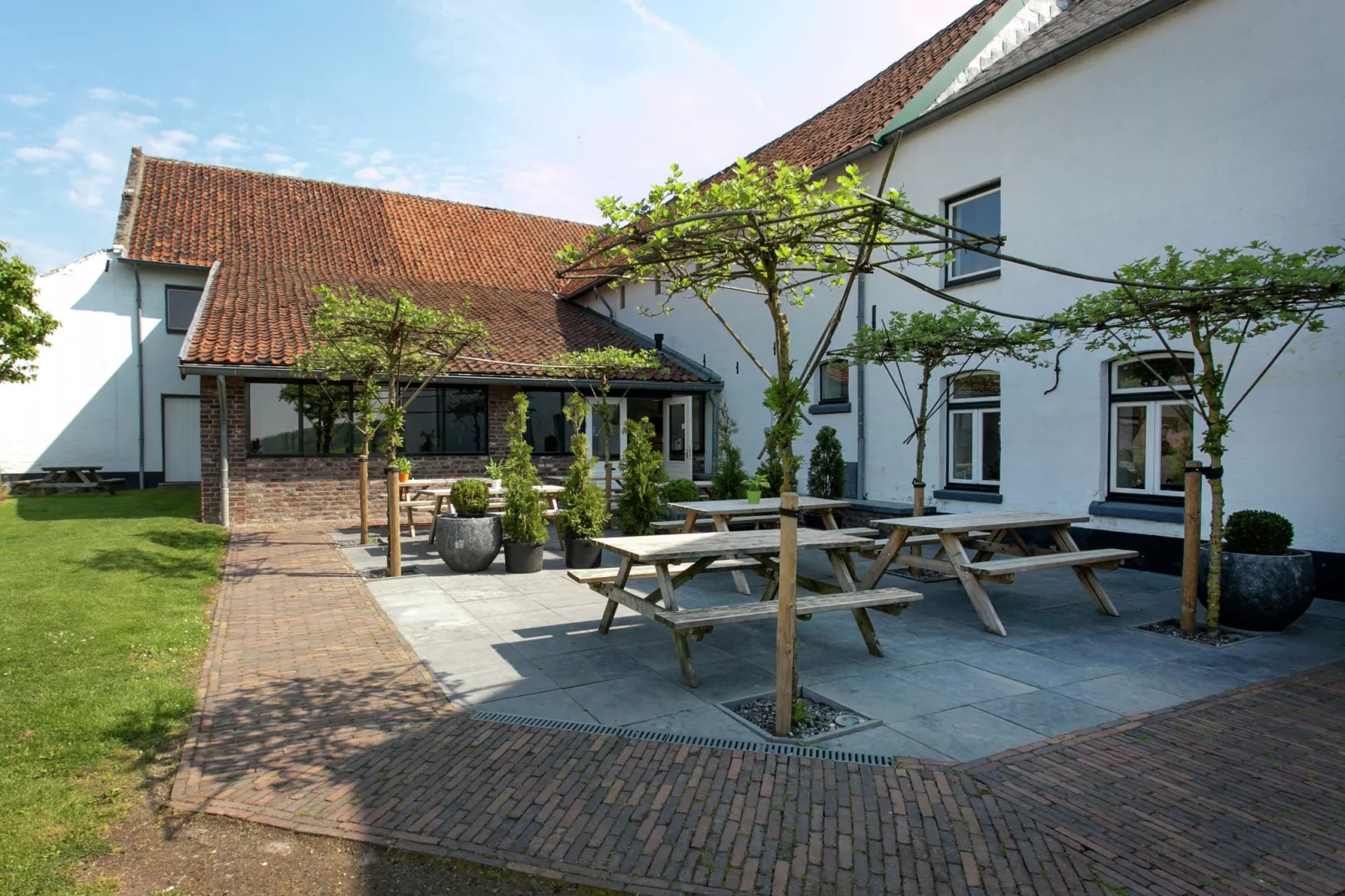 Hoeve de Drogenberg de Schuur-Terrasbalkon