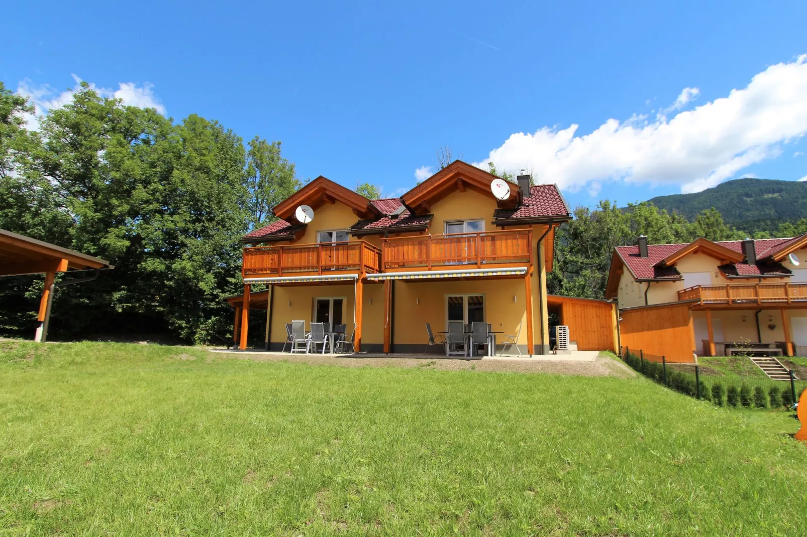 Chalet Steinbock-Buitenkant zomer