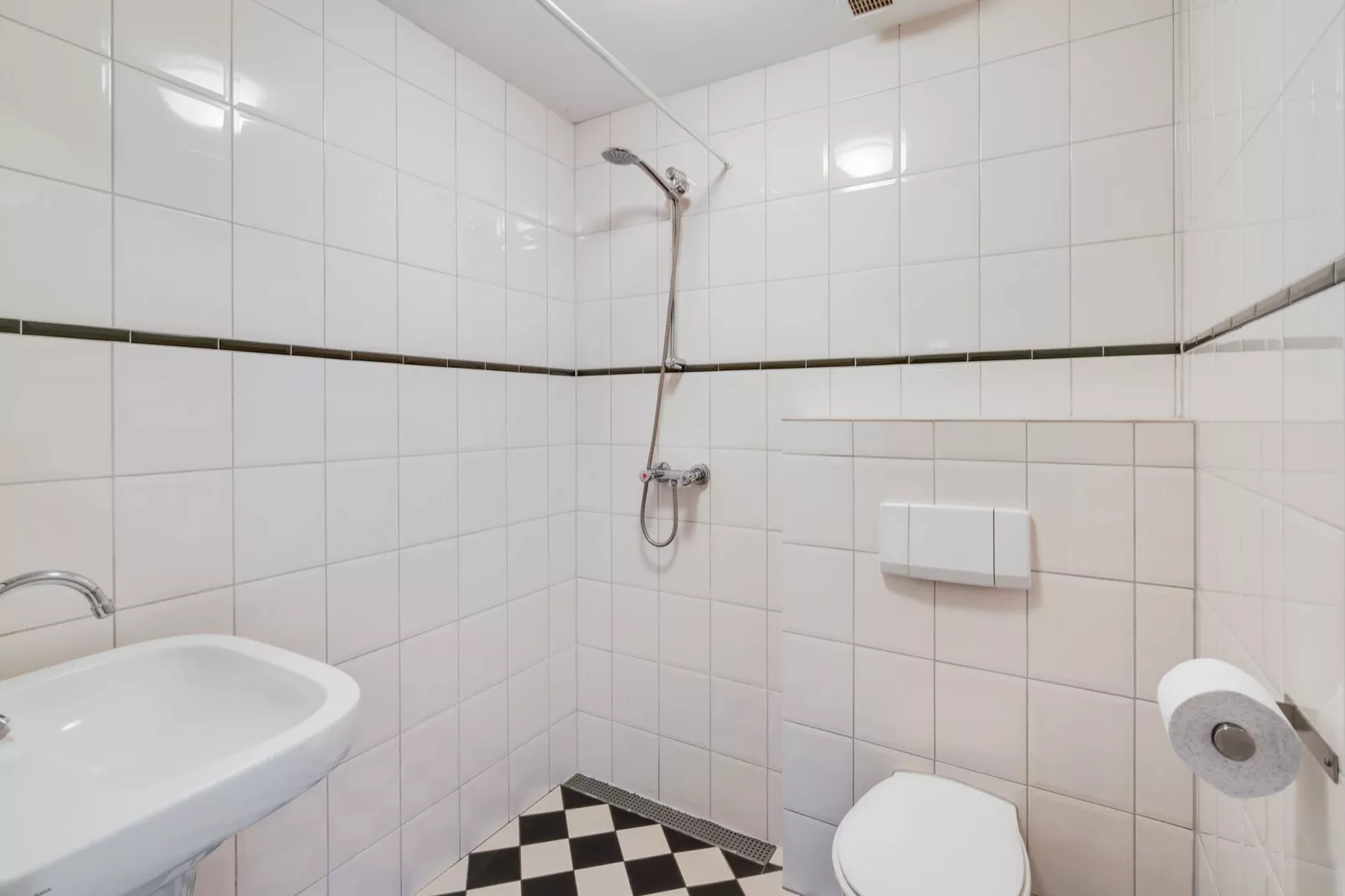 Hoeve de Drogenberg-Badkamer