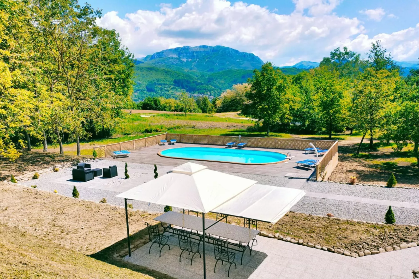 Gusta Garfagnana - Zwembad