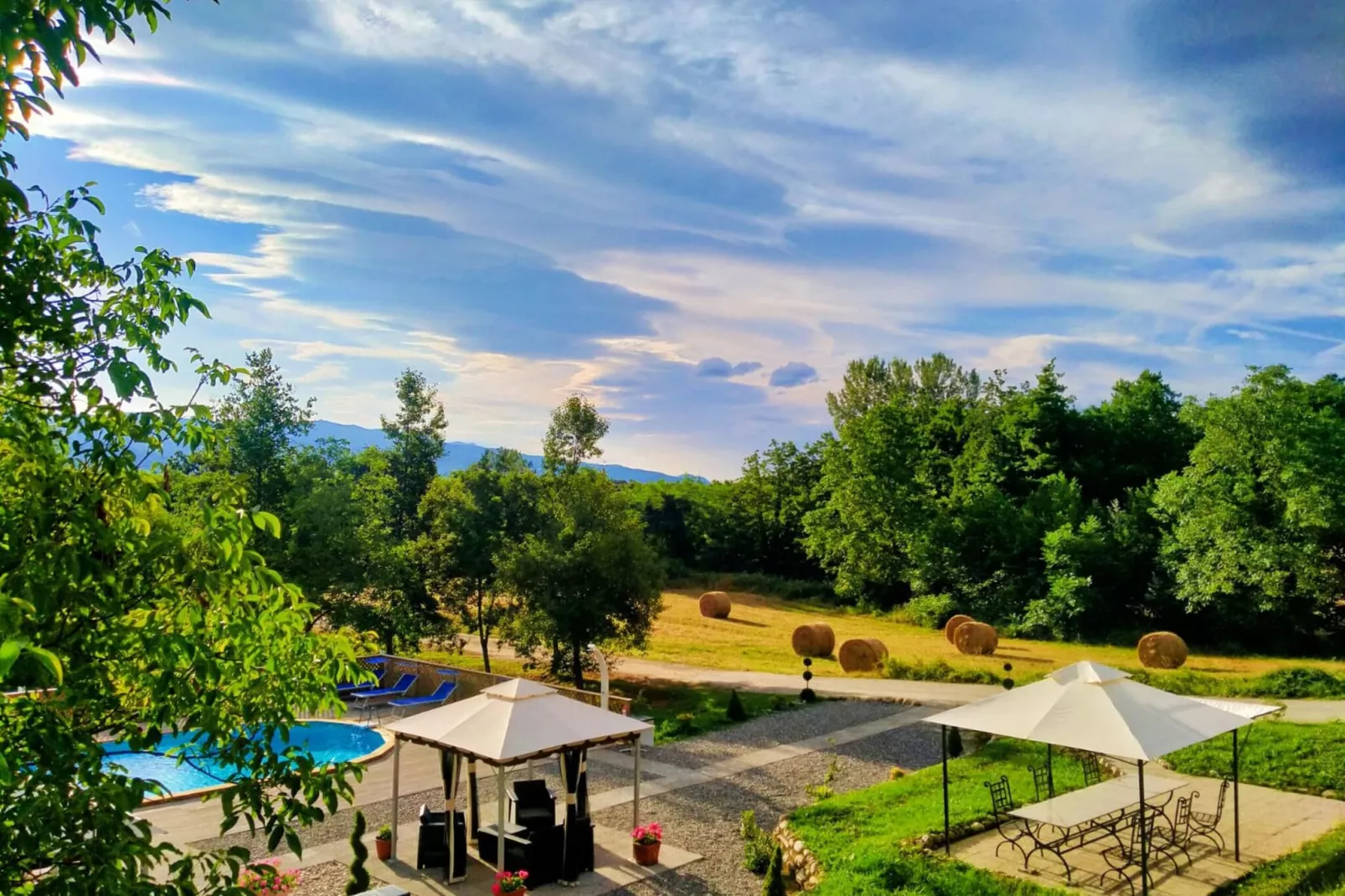 Gusta Garfagnana - Uitzicht zomer