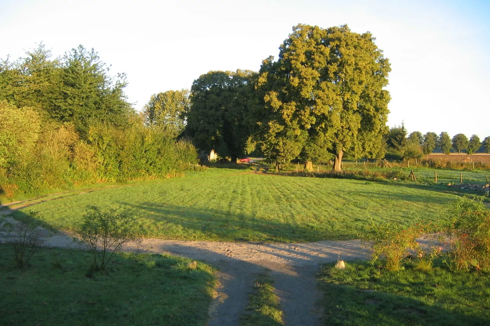 Romantisches Landhaus mit Kamin-Uitzicht zomer