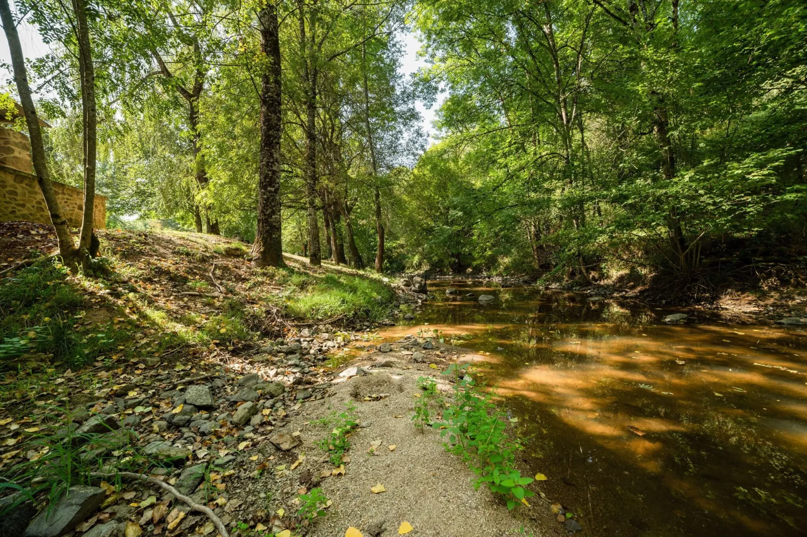 Moulin rivière et piscine-Gebieden zomer 1km