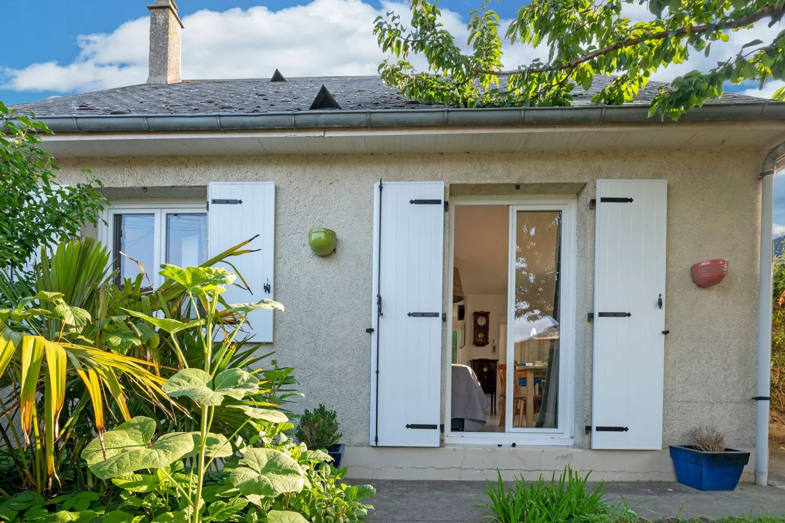 Le Clos Surcouf-Buitenkant zomer
