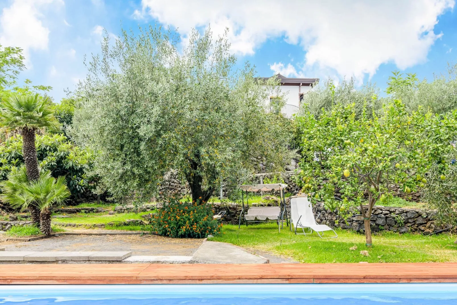 Villa Aloe Charming House-Tuinen zomer