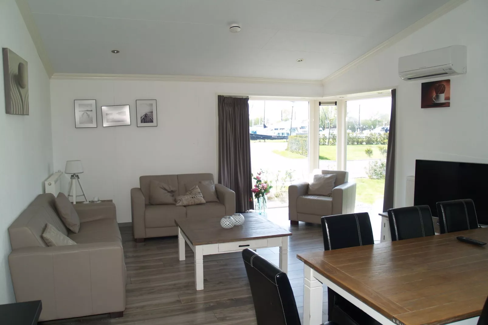 Resort Brunssummerheide 13-Woonkamer
