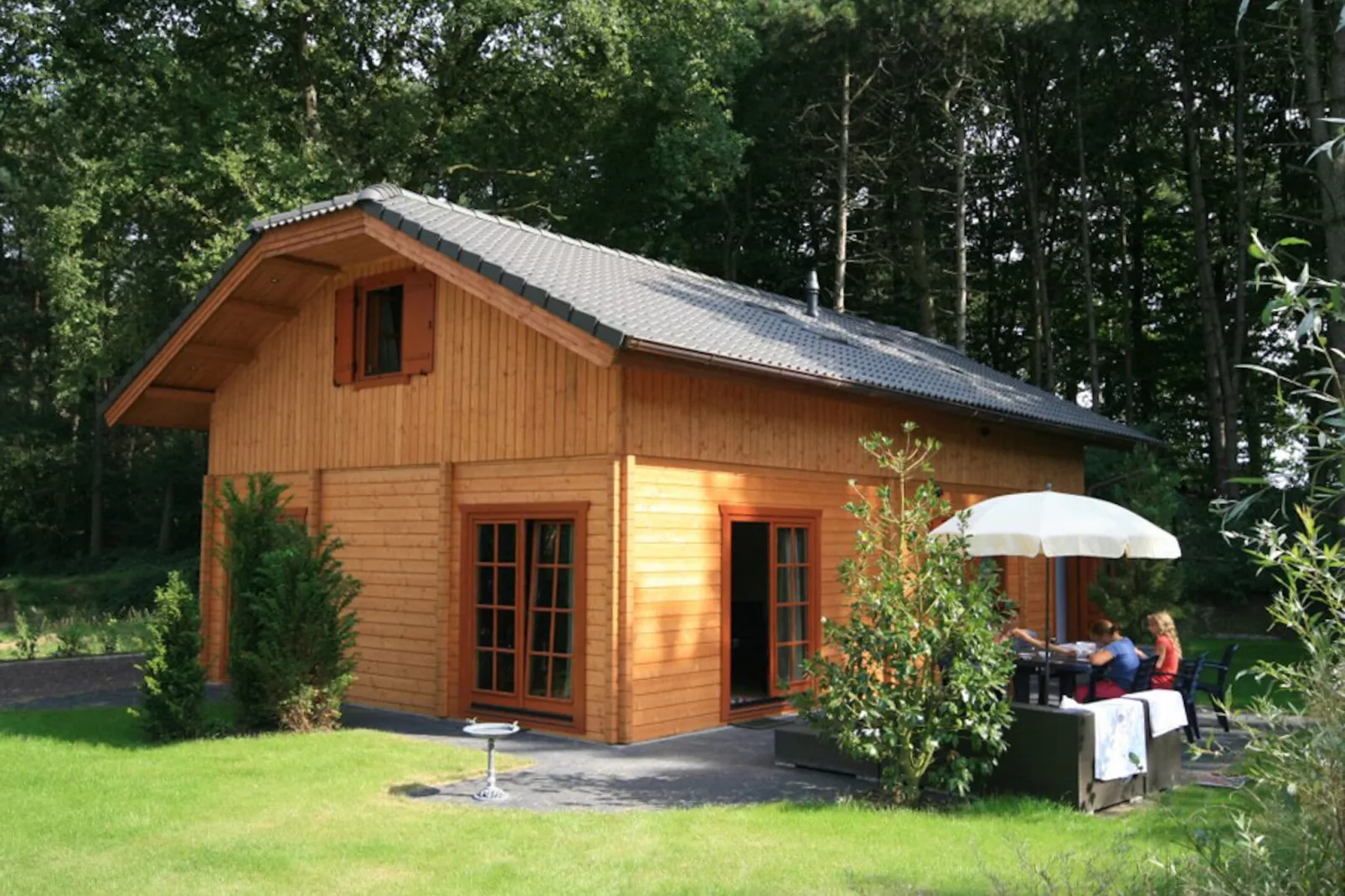 Resort Brunssummerheide 1-Buitenkant zomer